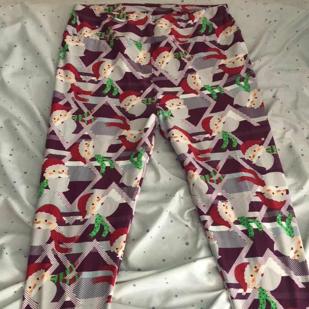 LulaRoe Santa Leggings